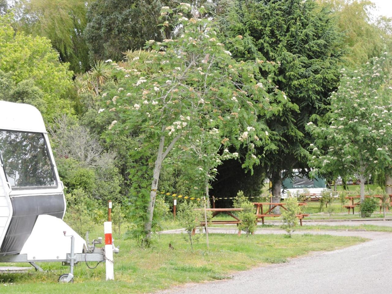 219 On Johns Motel & Holiday Park Christchurch Exterior foto