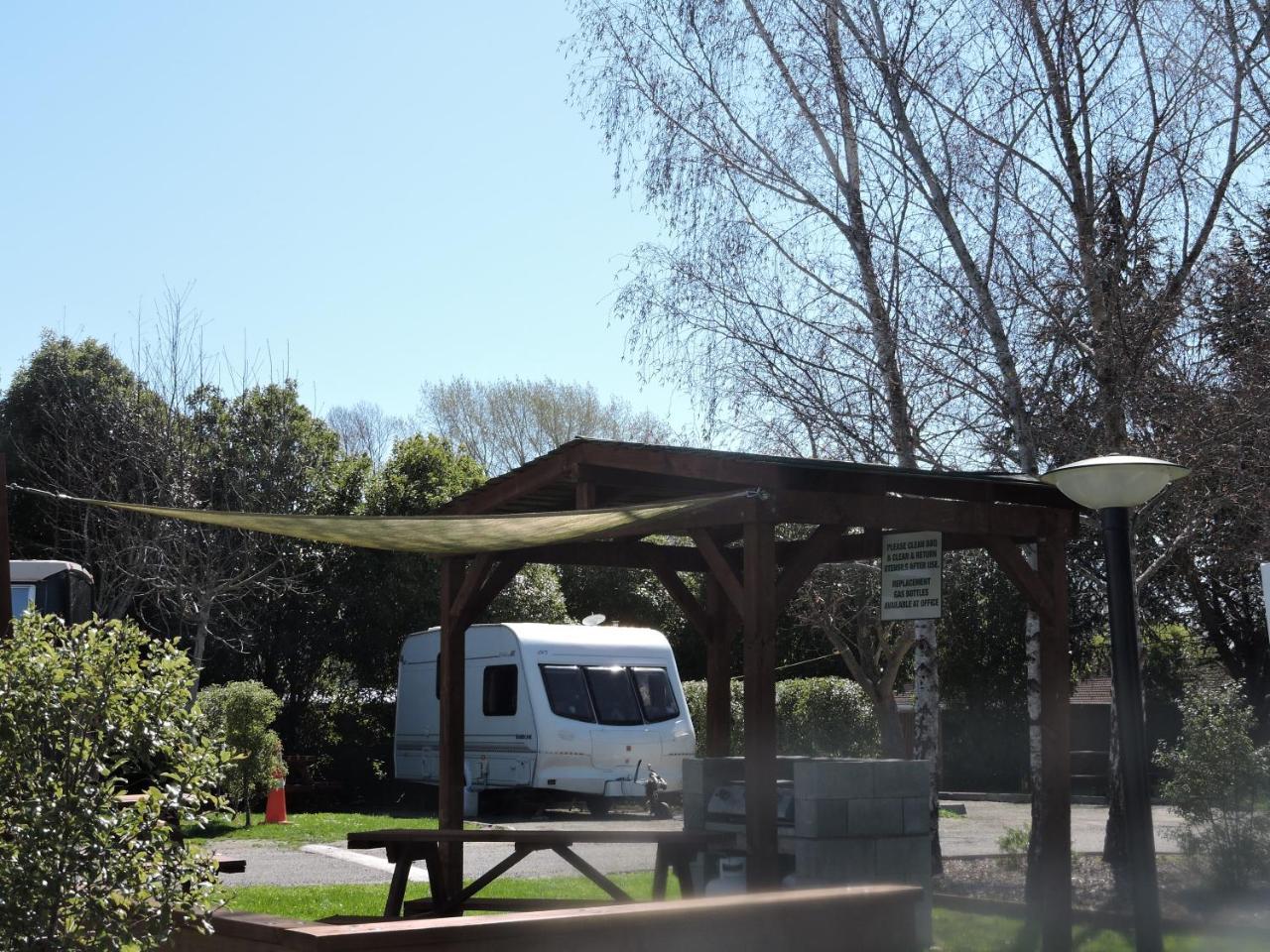 219 On Johns Motel & Holiday Park Christchurch Exterior foto
