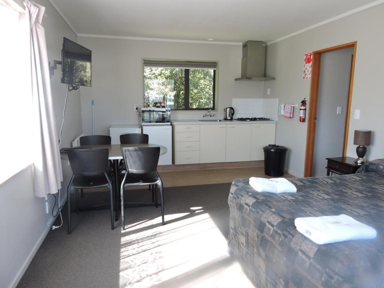 219 On Johns Motel & Holiday Park Christchurch Exterior foto